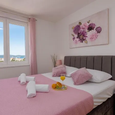 Urban Seaside Apartamento Zadar